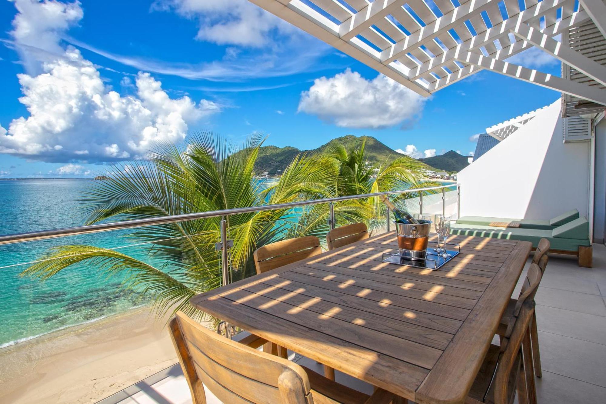 Bleu Emeraude Hotel แกรนด์เคส ภายนอก รูปภาพ