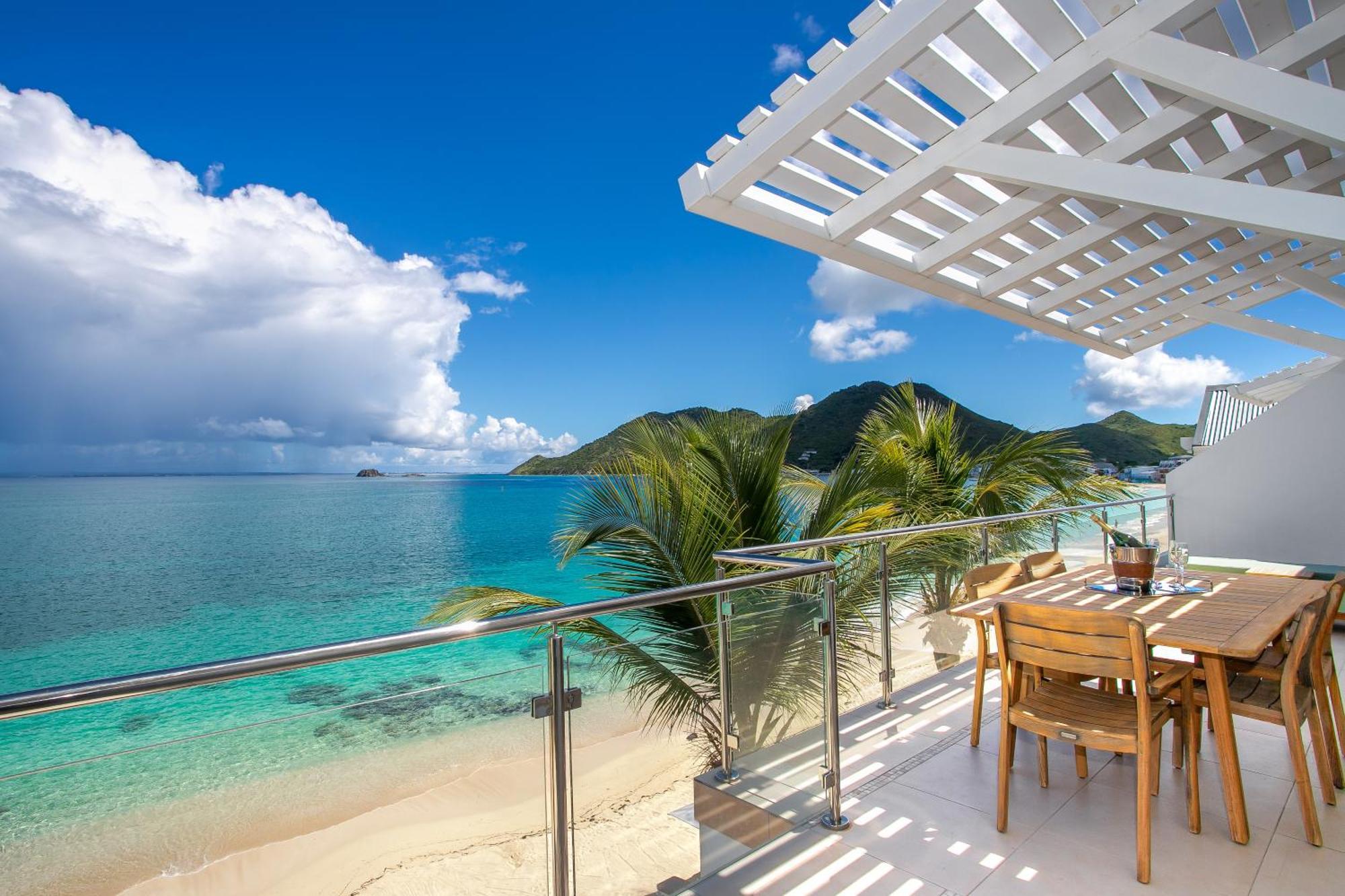 Bleu Emeraude Hotel แกรนด์เคส ภายนอก รูปภาพ