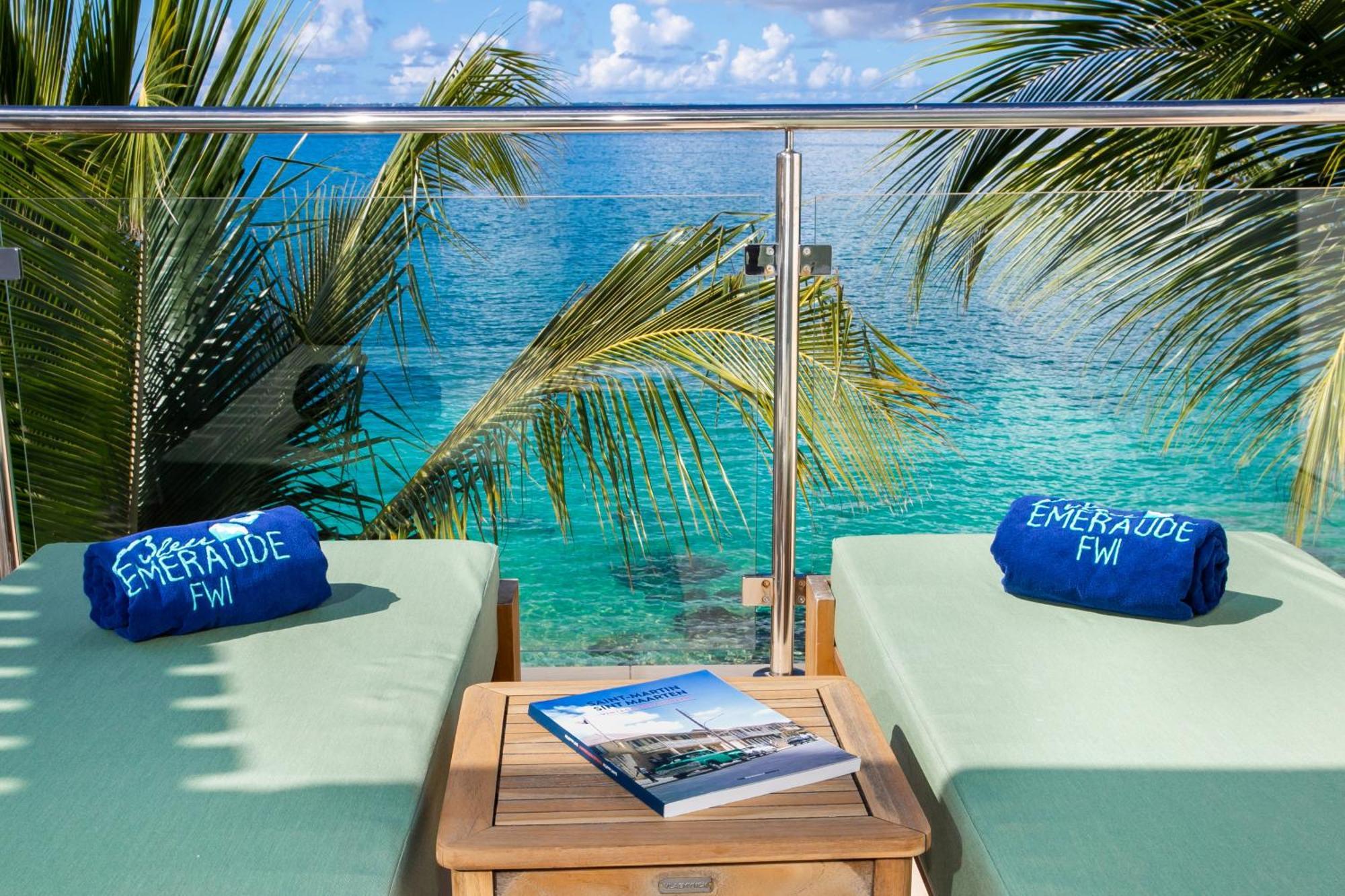 Bleu Emeraude Hotel แกรนด์เคส ภายนอก รูปภาพ