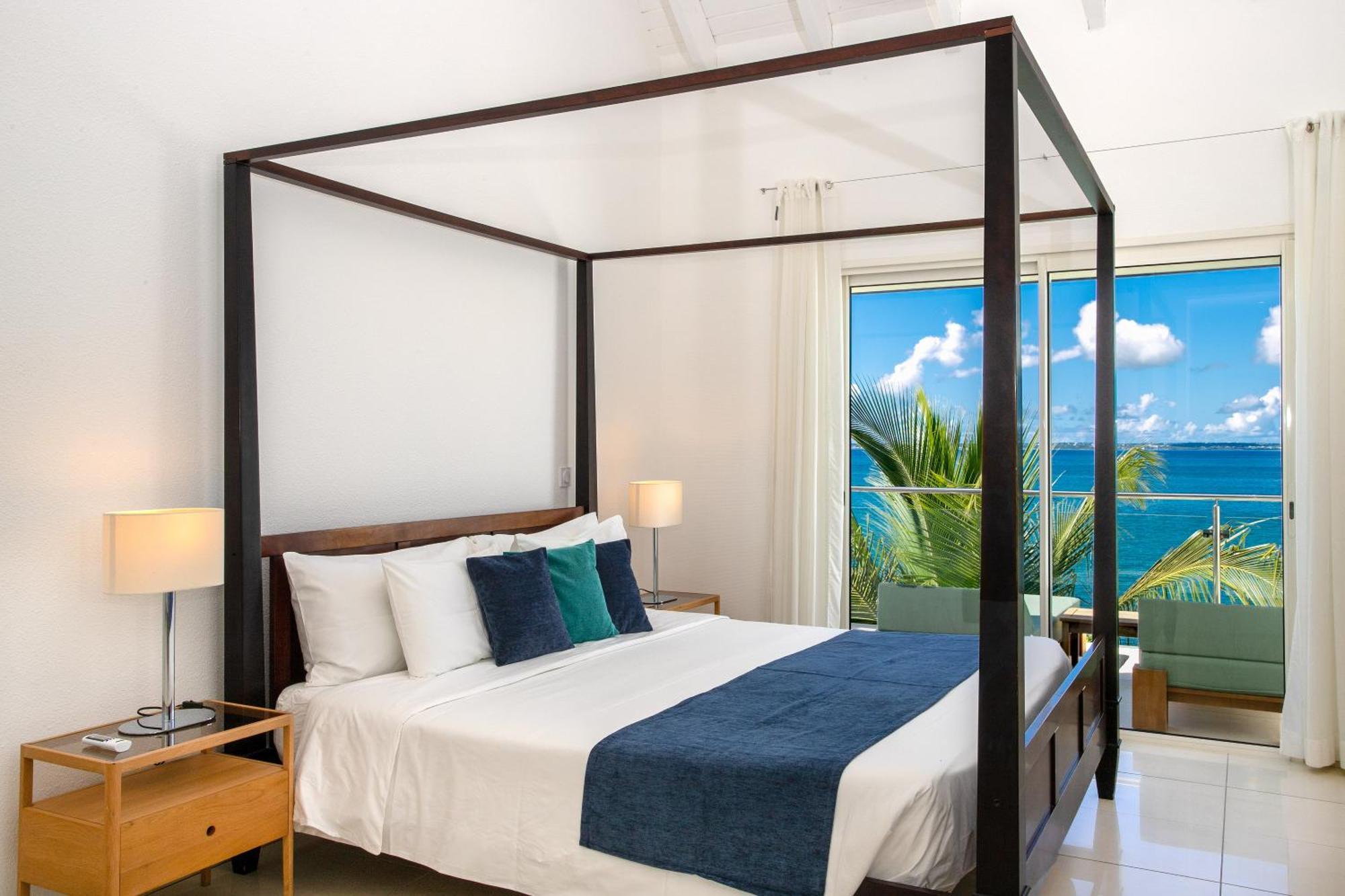 Bleu Emeraude Hotel แกรนด์เคส ภายนอก รูปภาพ