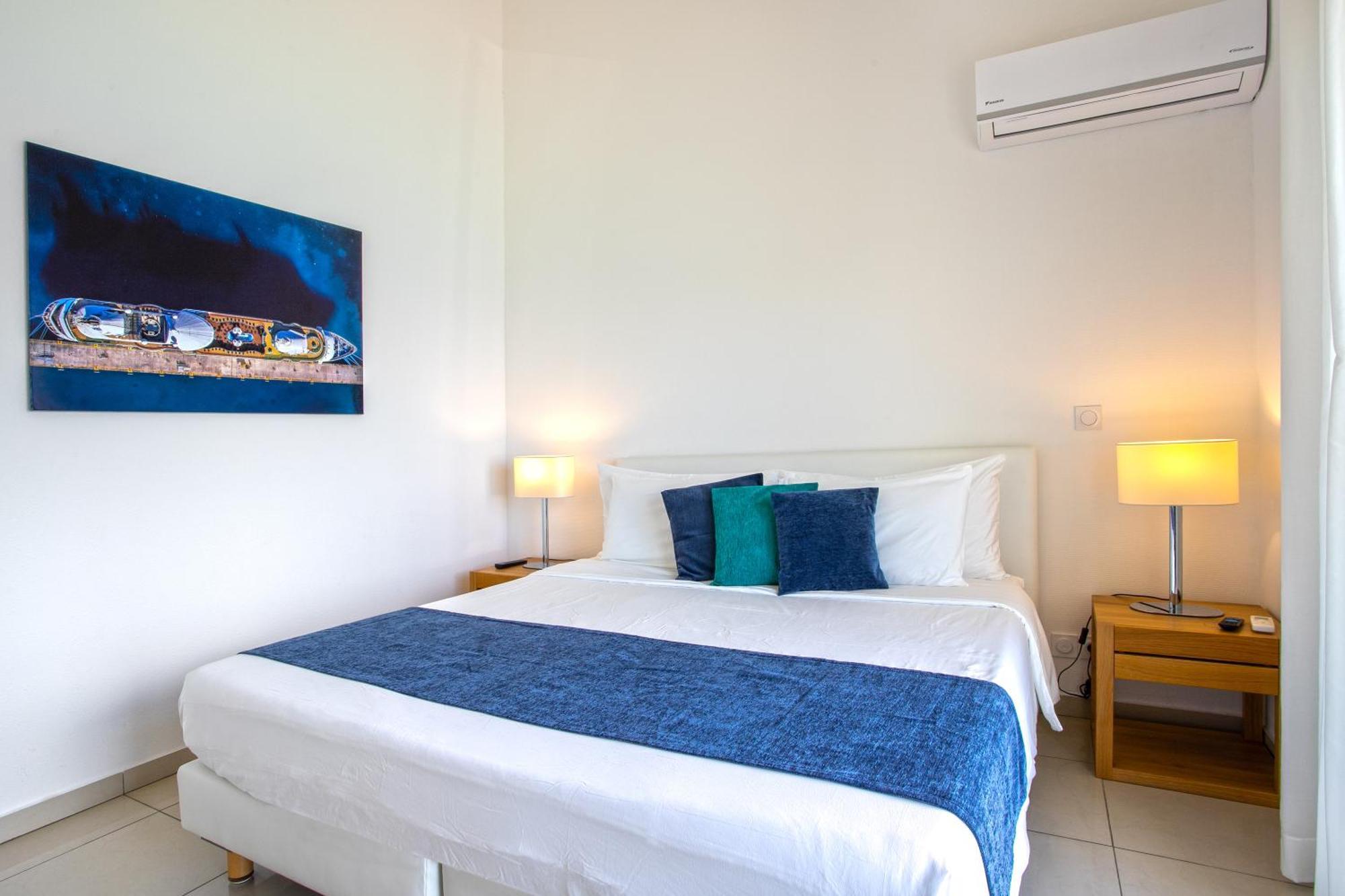Bleu Emeraude Hotel แกรนด์เคส ภายนอก รูปภาพ