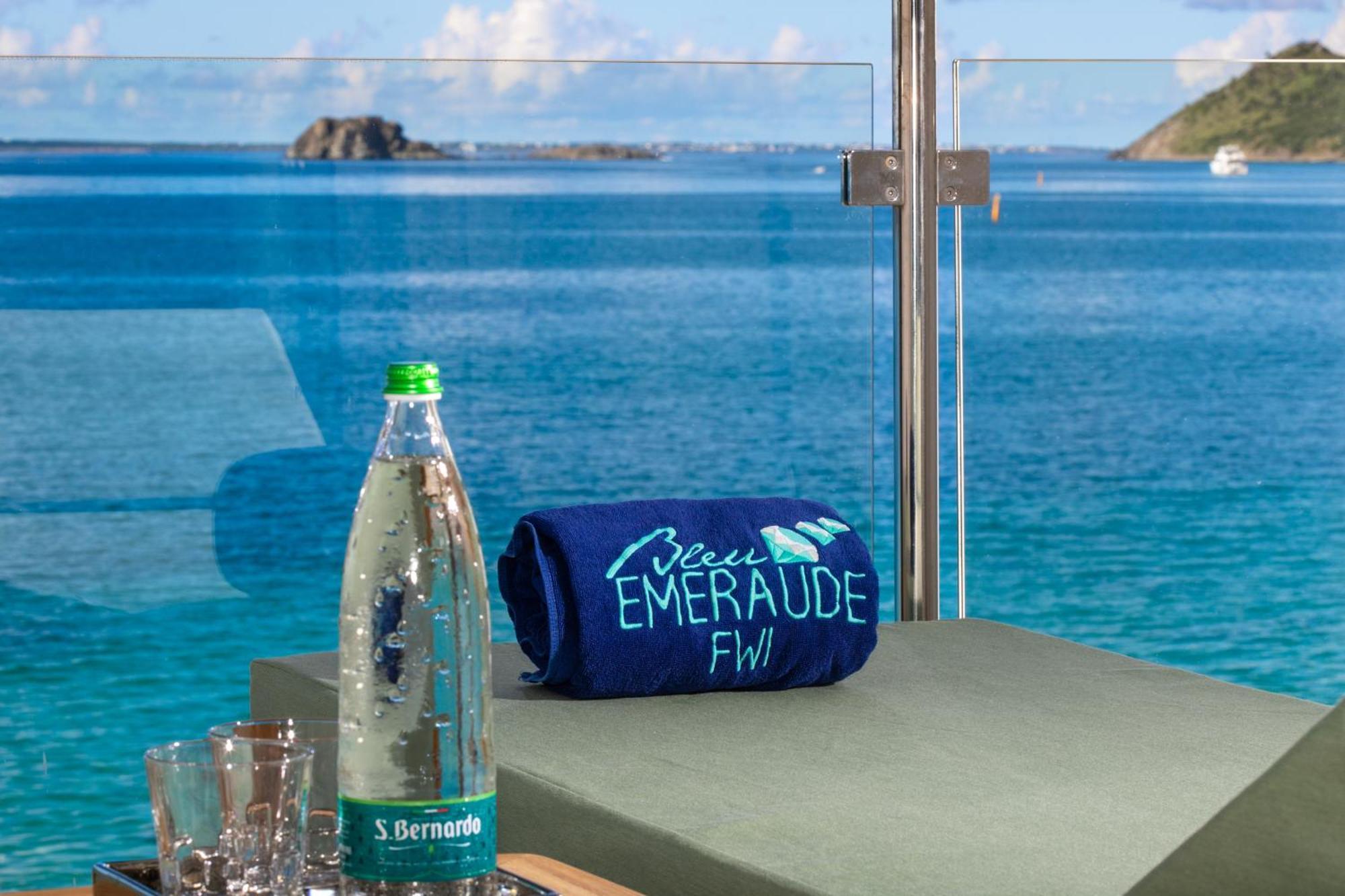 Bleu Emeraude Hotel แกรนด์เคส ภายนอก รูปภาพ