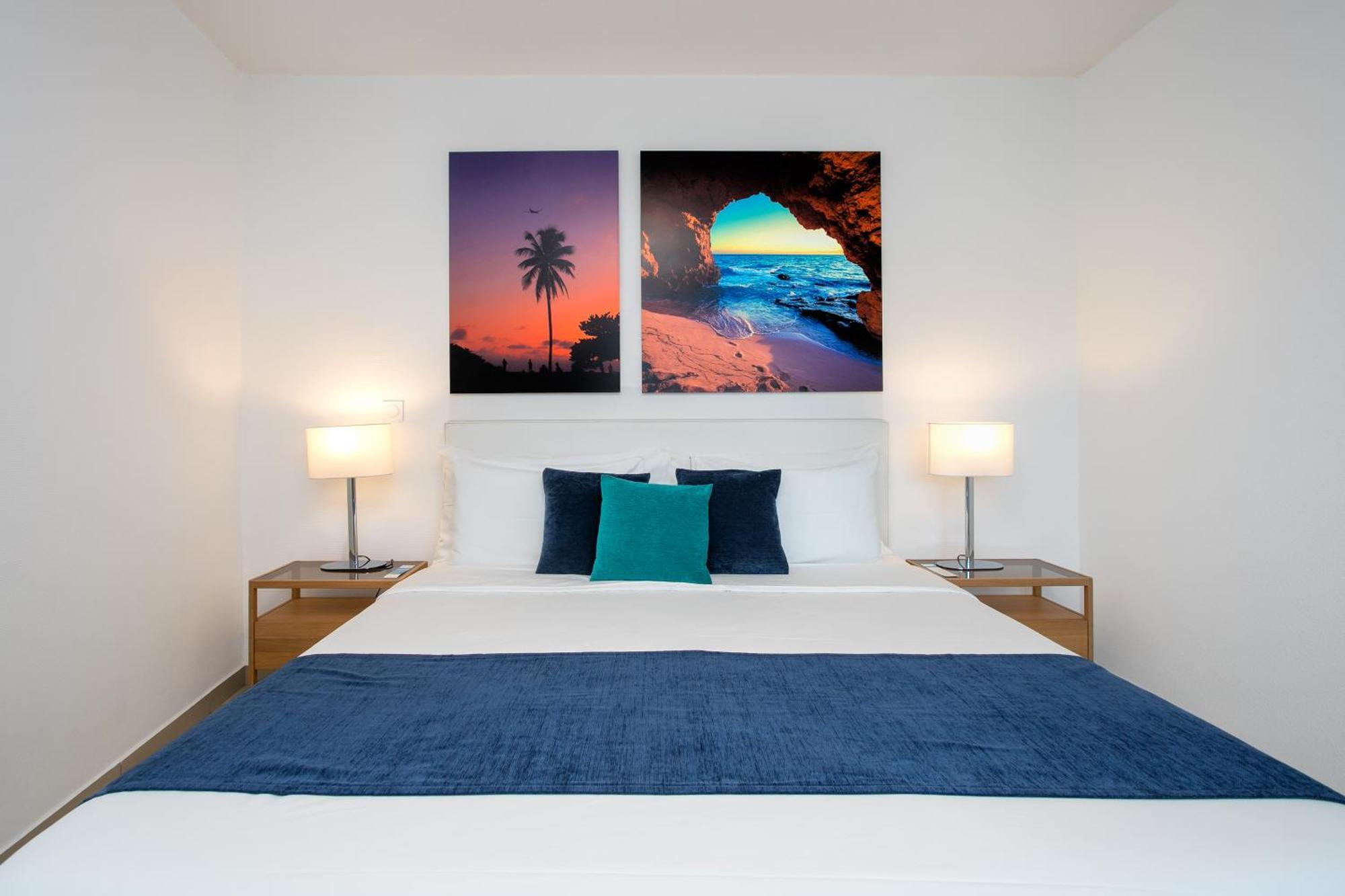 Bleu Emeraude Hotel แกรนด์เคส ภายนอก รูปภาพ