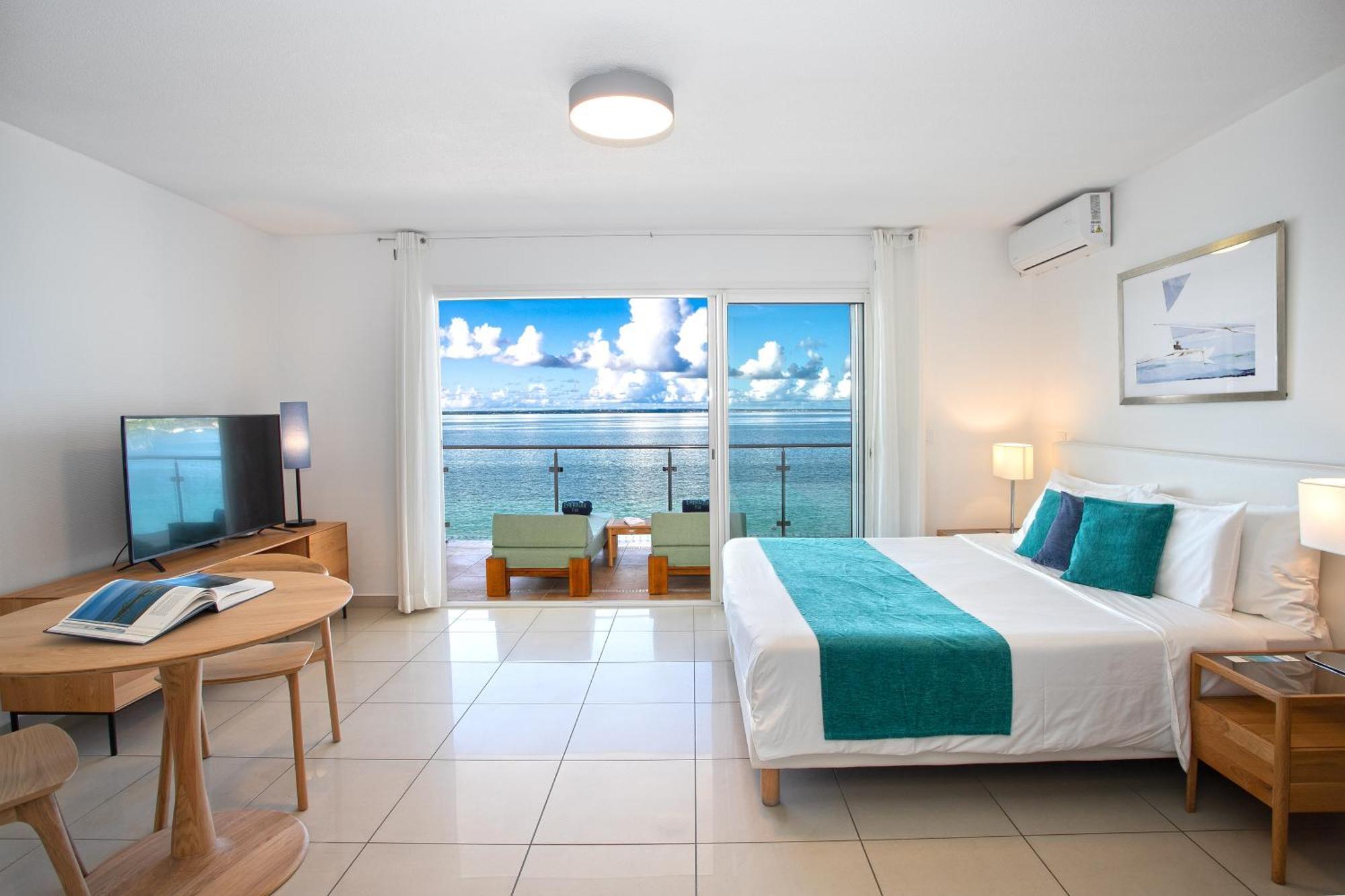 Bleu Emeraude Hotel แกรนด์เคส ภายนอก รูปภาพ