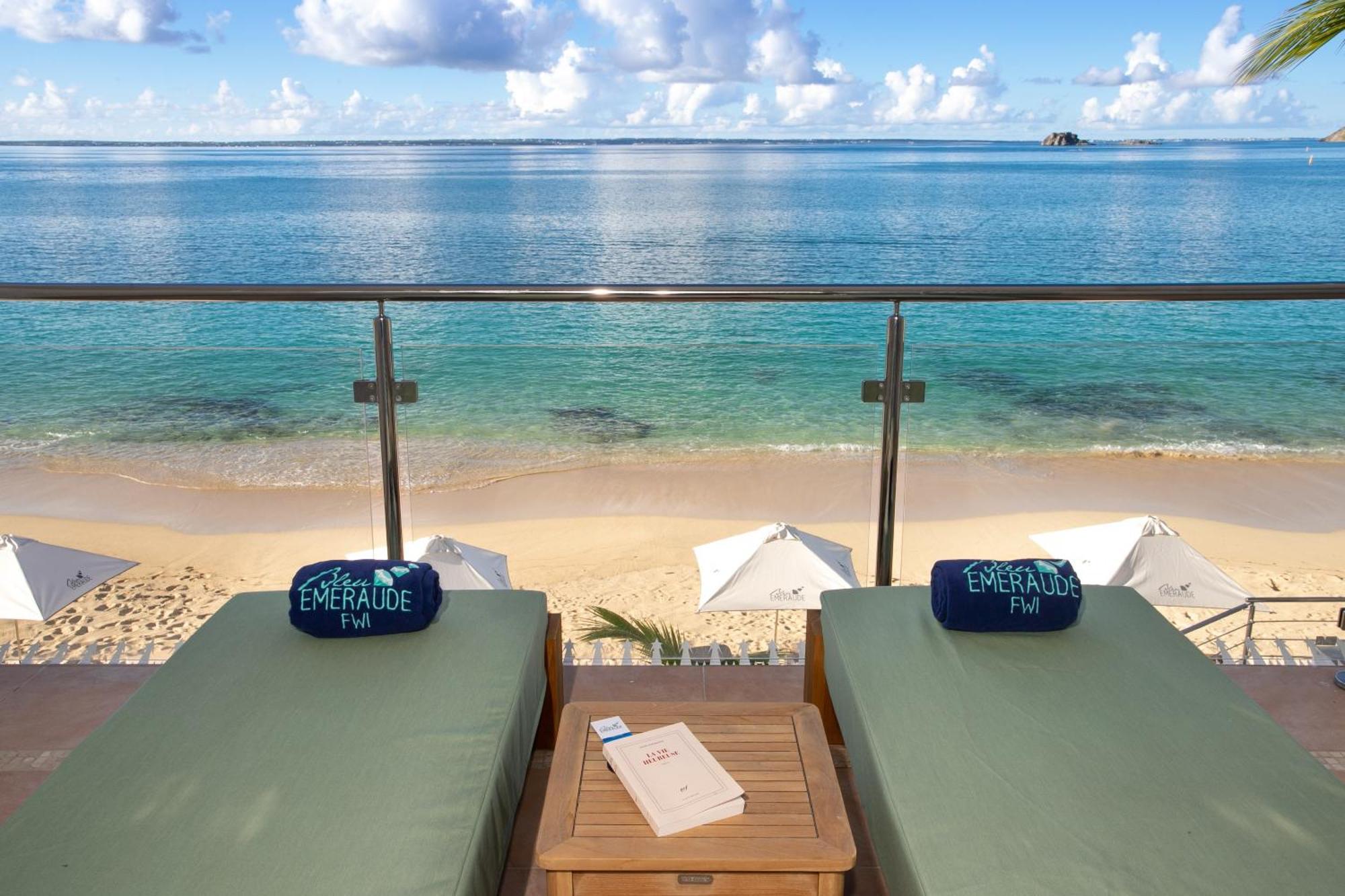 Bleu Emeraude Hotel แกรนด์เคส ภายนอก รูปภาพ
